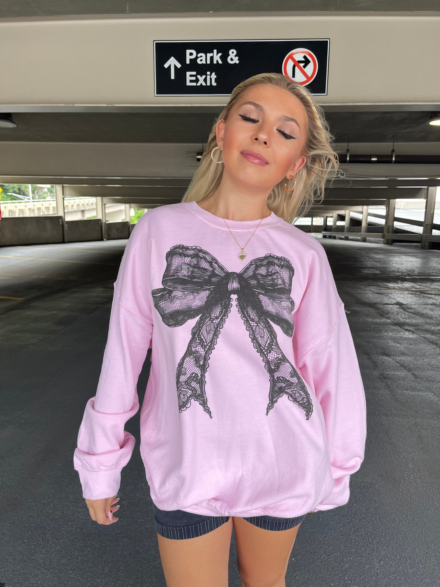 Black Lace Bow Oversized Pink Sweatshirt