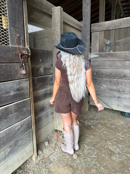 Coyote Shorts in Chocolate