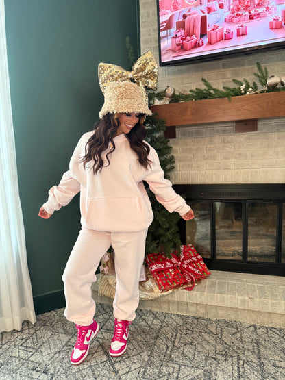 So Fetch Sweatpants in Pale Pink