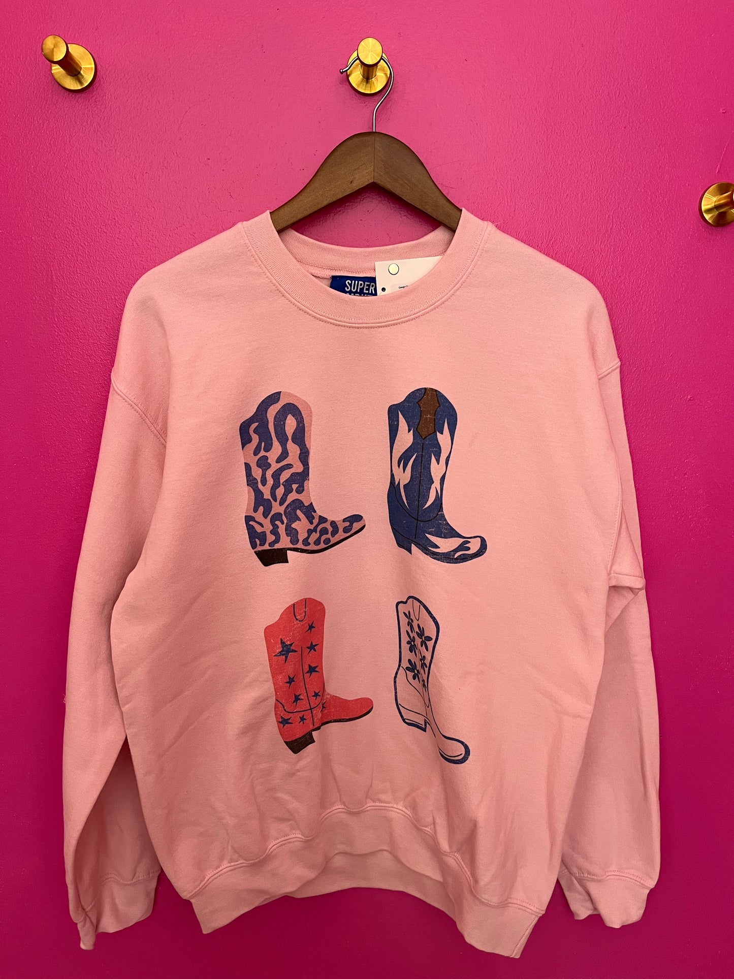 Cowgirl Boots Oversized Sweatshirt in Pink