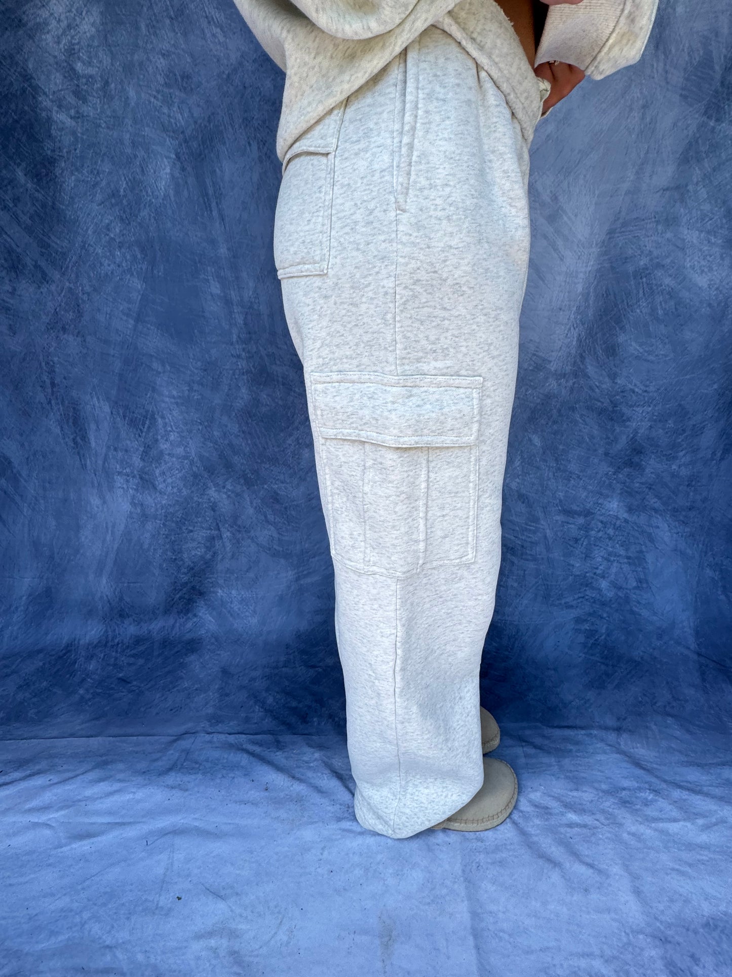 So Fetch Cargo Sweats in Heather White