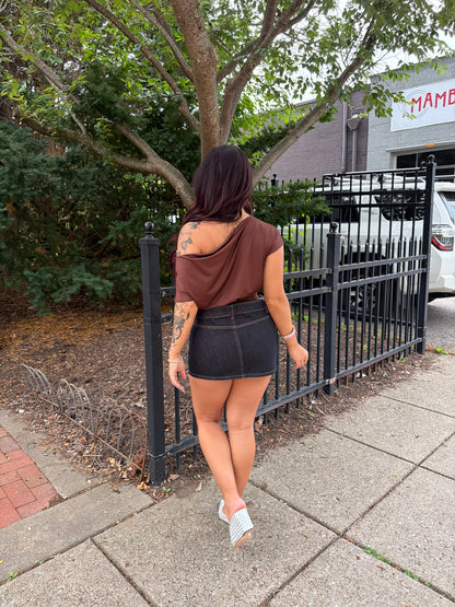 Round Up Romance Tee in Brown