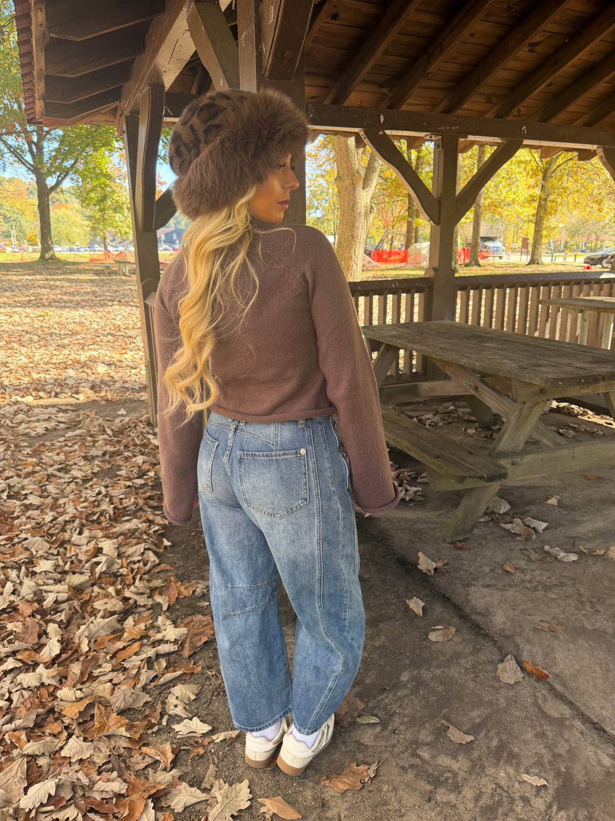 Mivra Sweater Brown