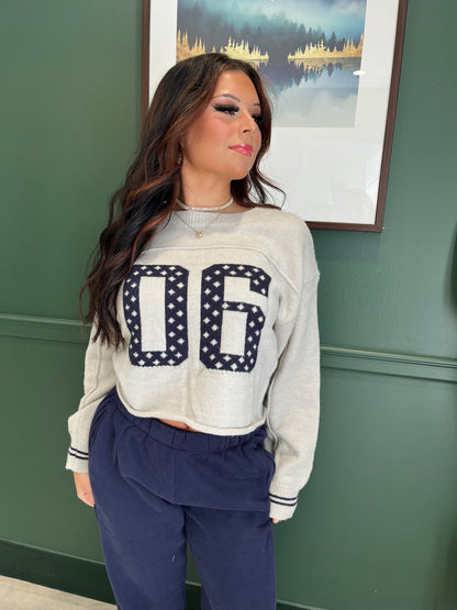 Varsity 06 Sweater in Grey