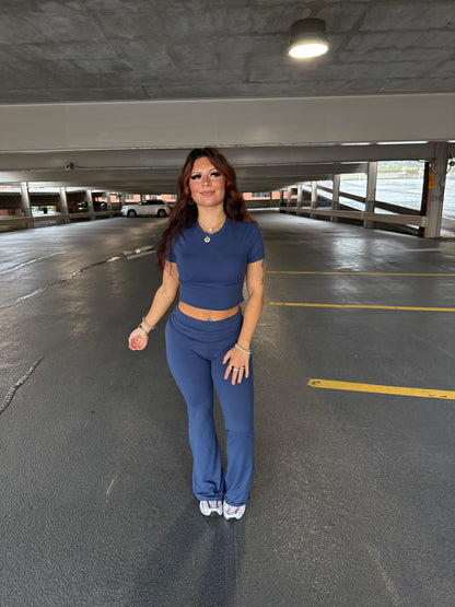 Shopping Addiction Leggings in Navy