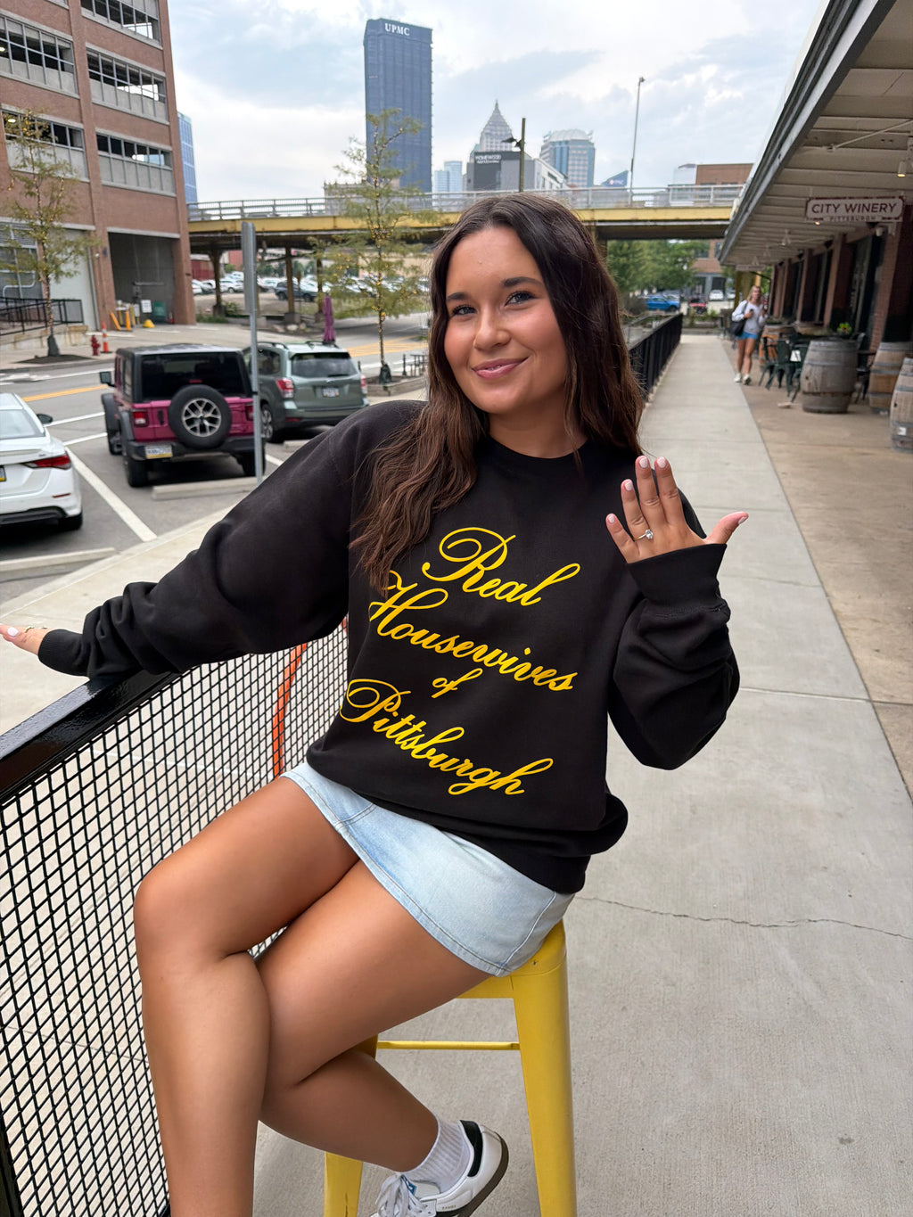 RHW Sweatshirt Black & Gold