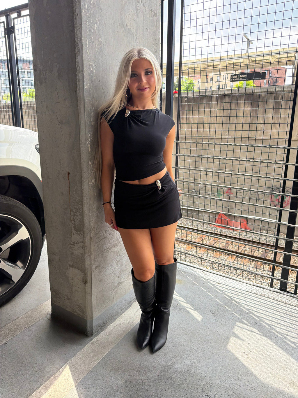 Banks Set (BLACK) Skirt