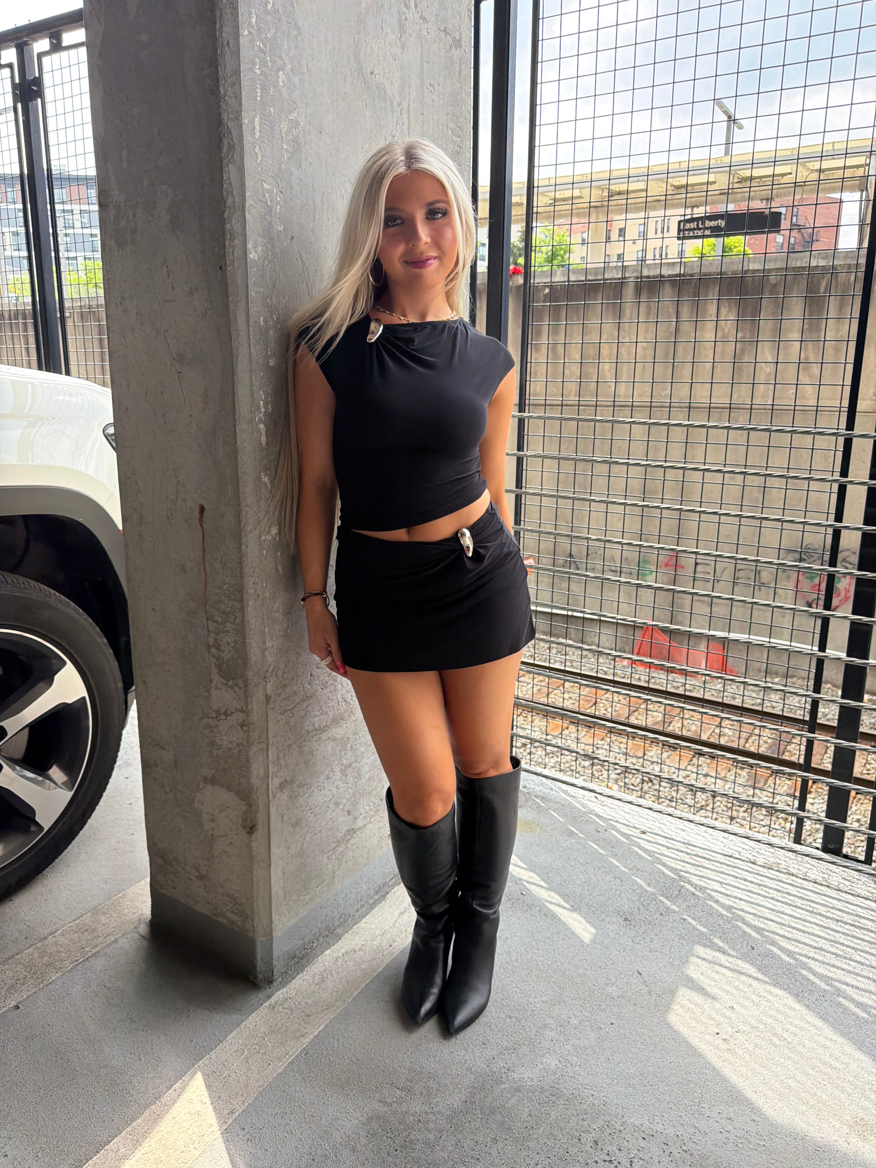 Banks Set (BLACK) Skirt