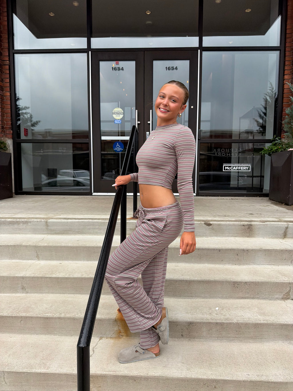 Crossing Paths Set (PANT) Mauve