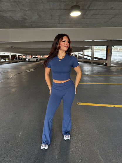 Shopping Addiction Leggings in Navy