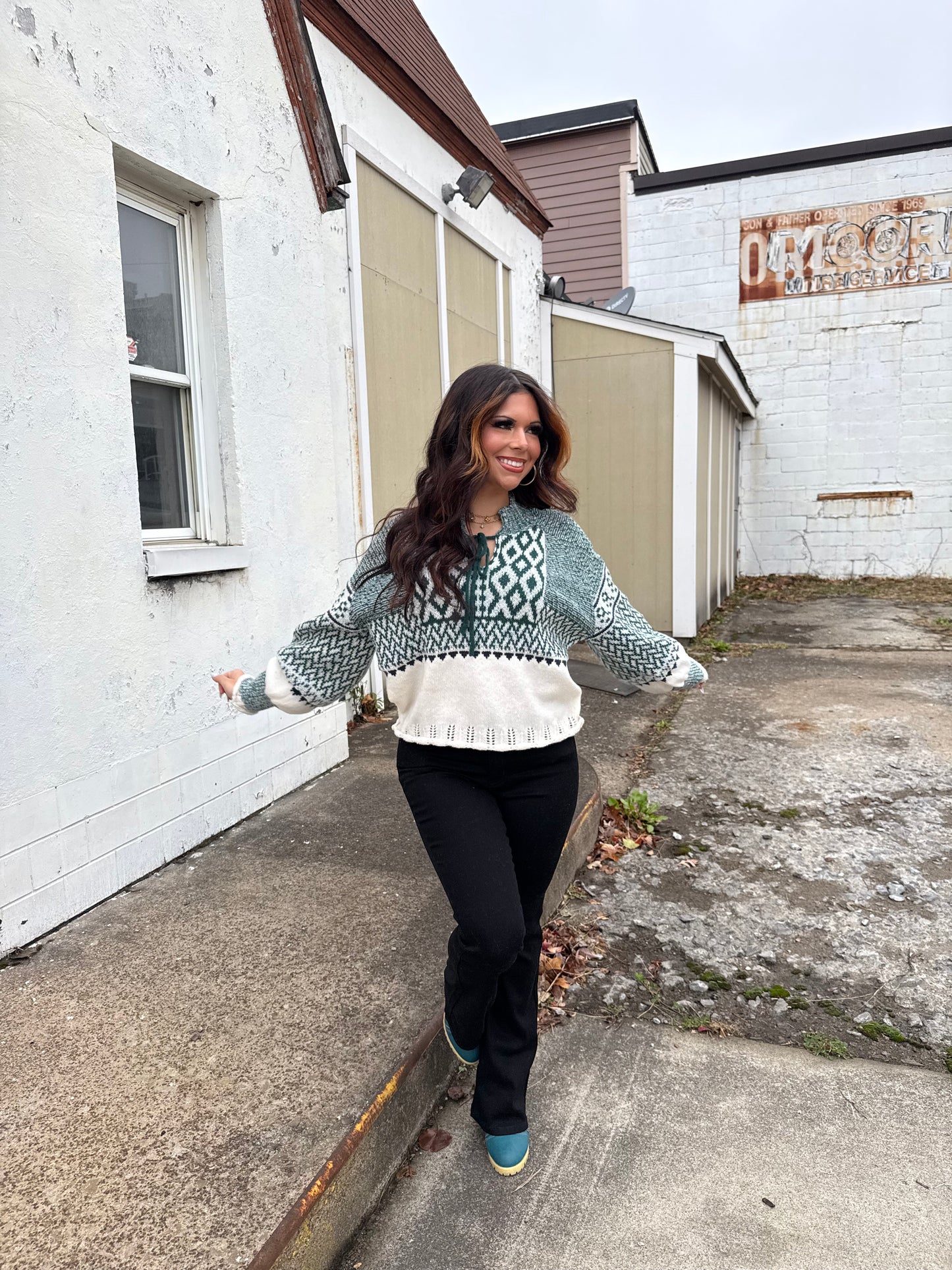 Mason Mid Rise Boot In Black