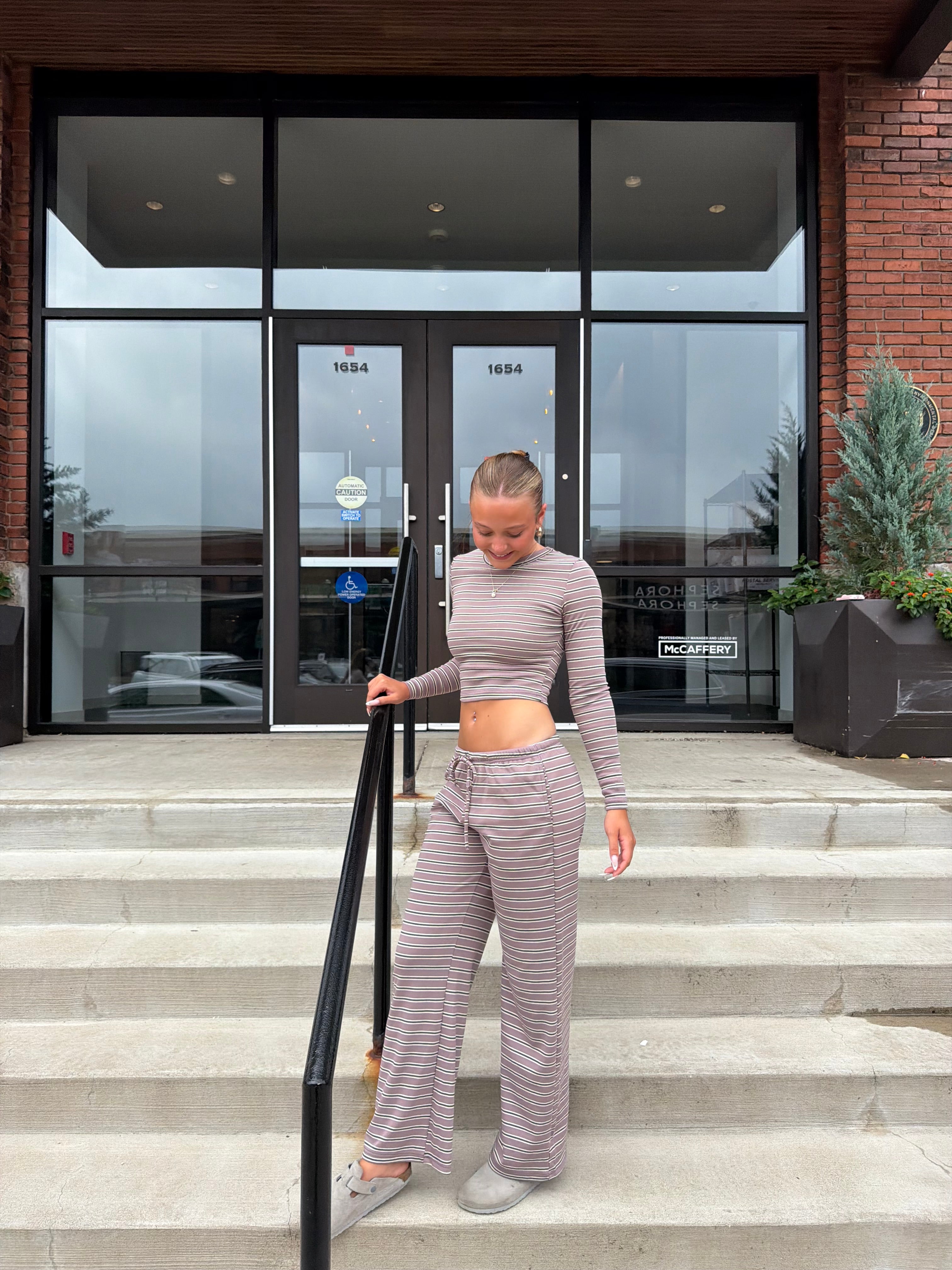 Crossing Paths Set (PANT) Mauve