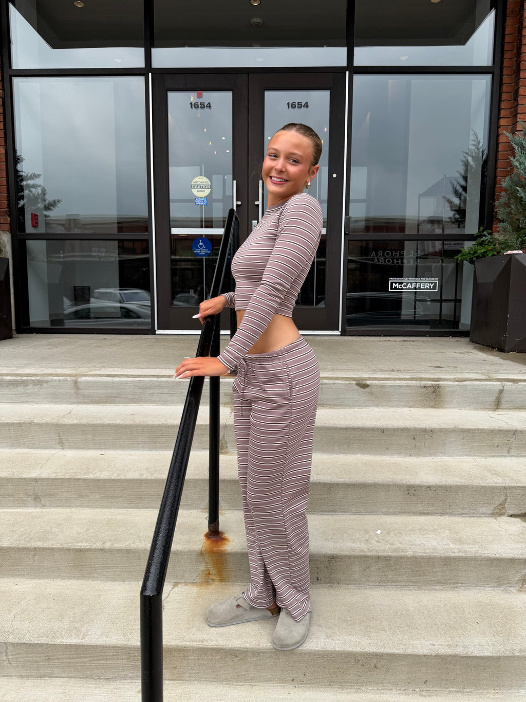 Crossing Paths Set (PANT) Mauve