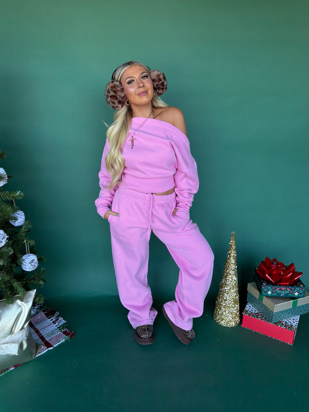 So Fetch Wide Leg Sweatpants in Bubblegum