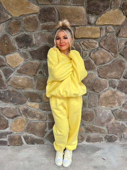 So Fetch Oversized Pullover in Yellow