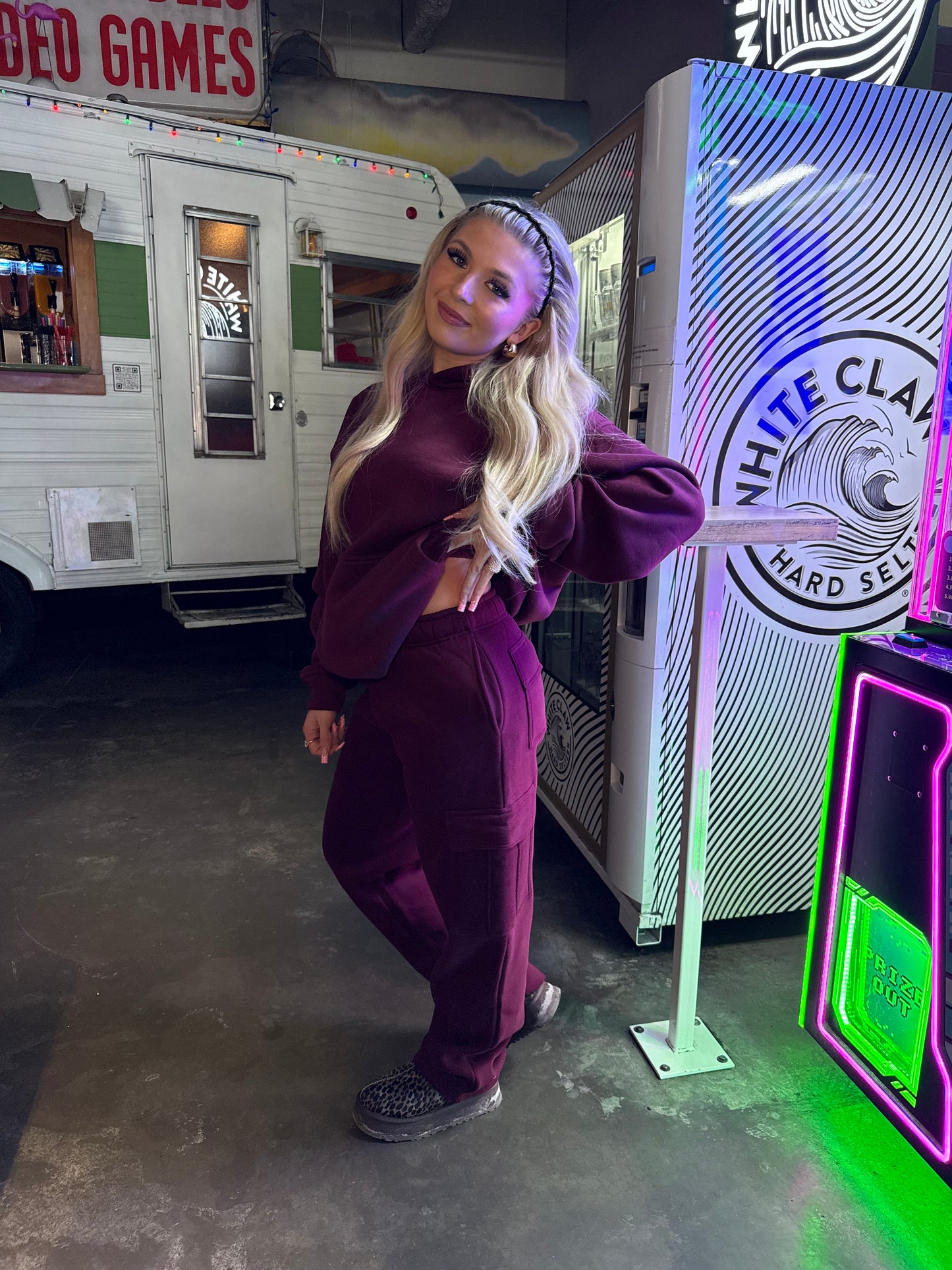 So Fetch Cargo Sweats in Black Cherry