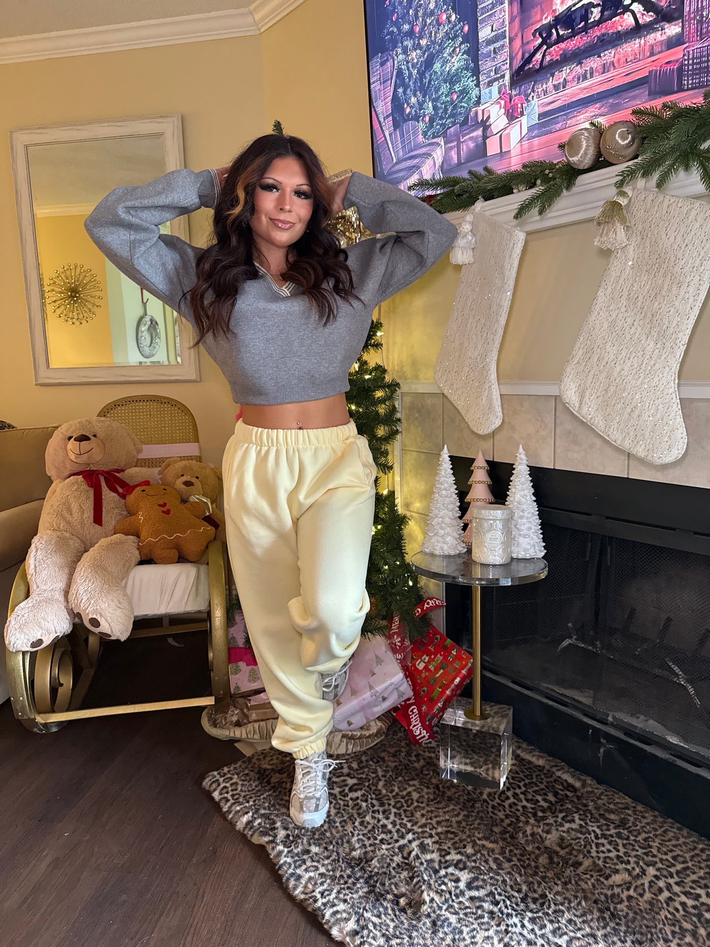 Marbled Butted Cropped V Sweater