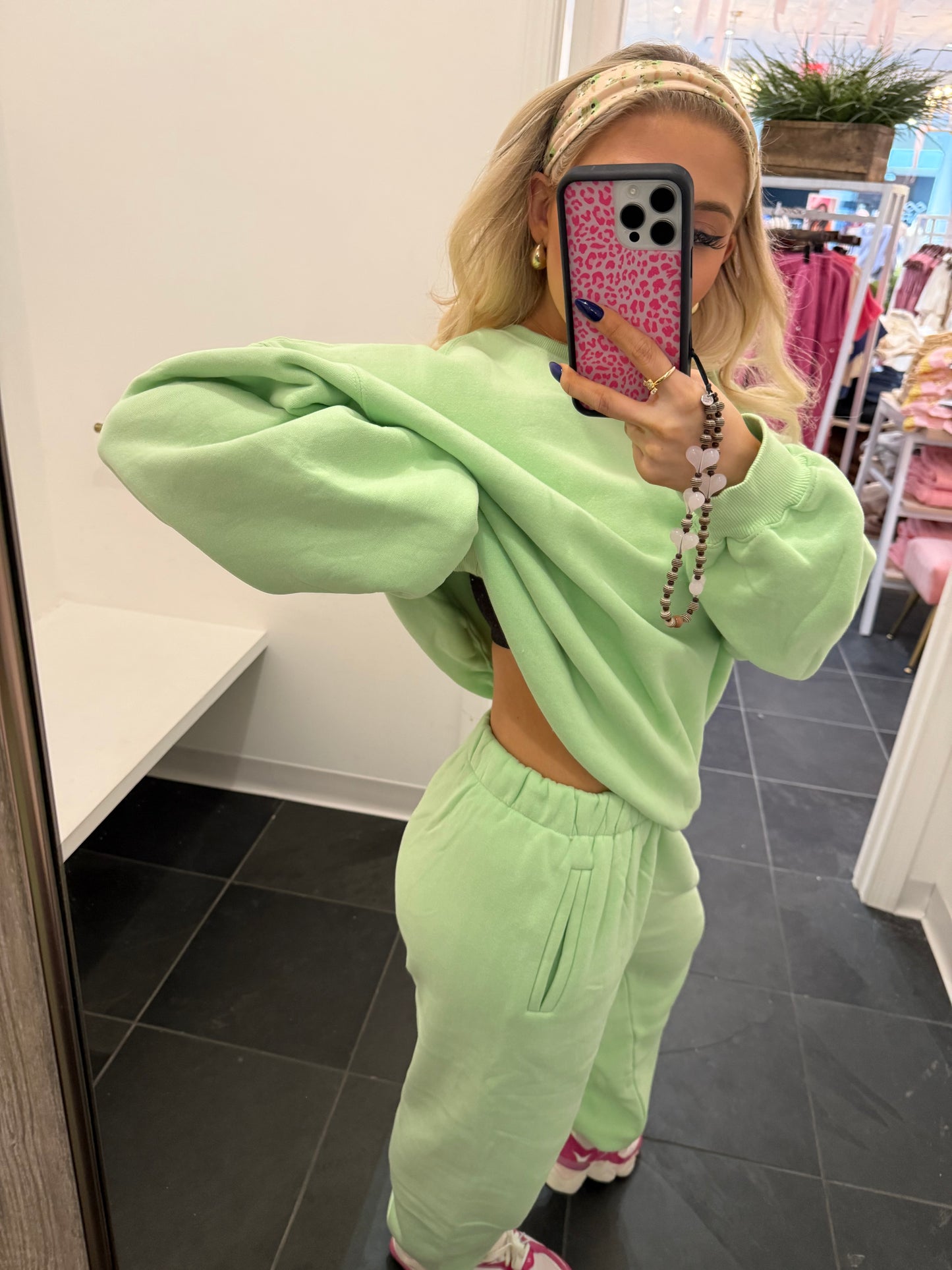 So Fetch Sweatshirt in Lime