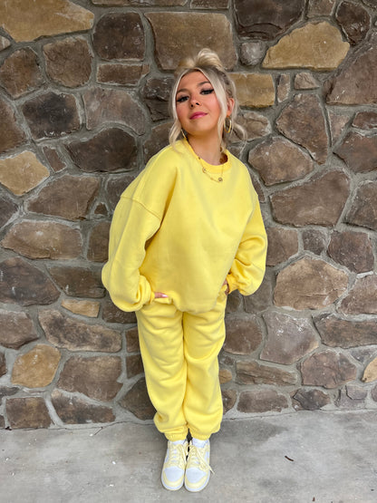 So Fetch Oversized Pullover in Yellow