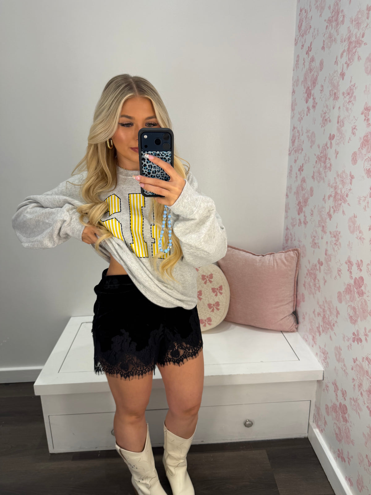 Velvet Lace Trim Short in Black