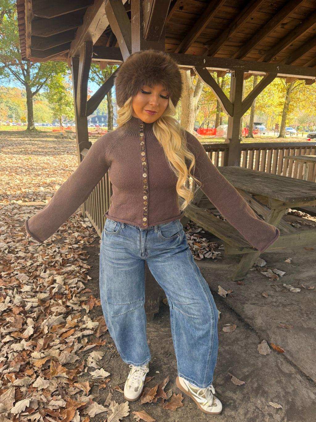 Mivra Sweater Brown