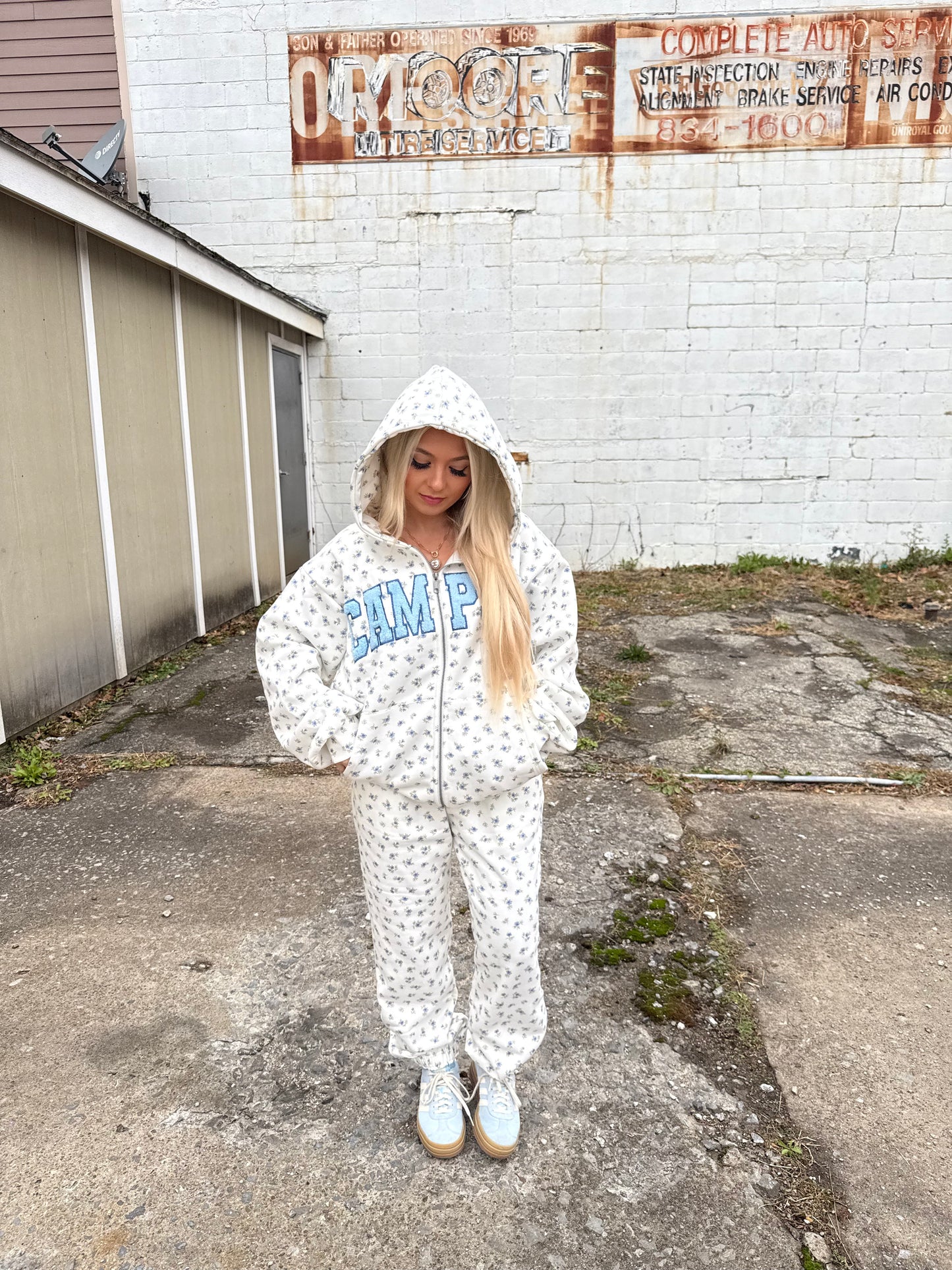 Happy Camp3r Periwinkle Joggers