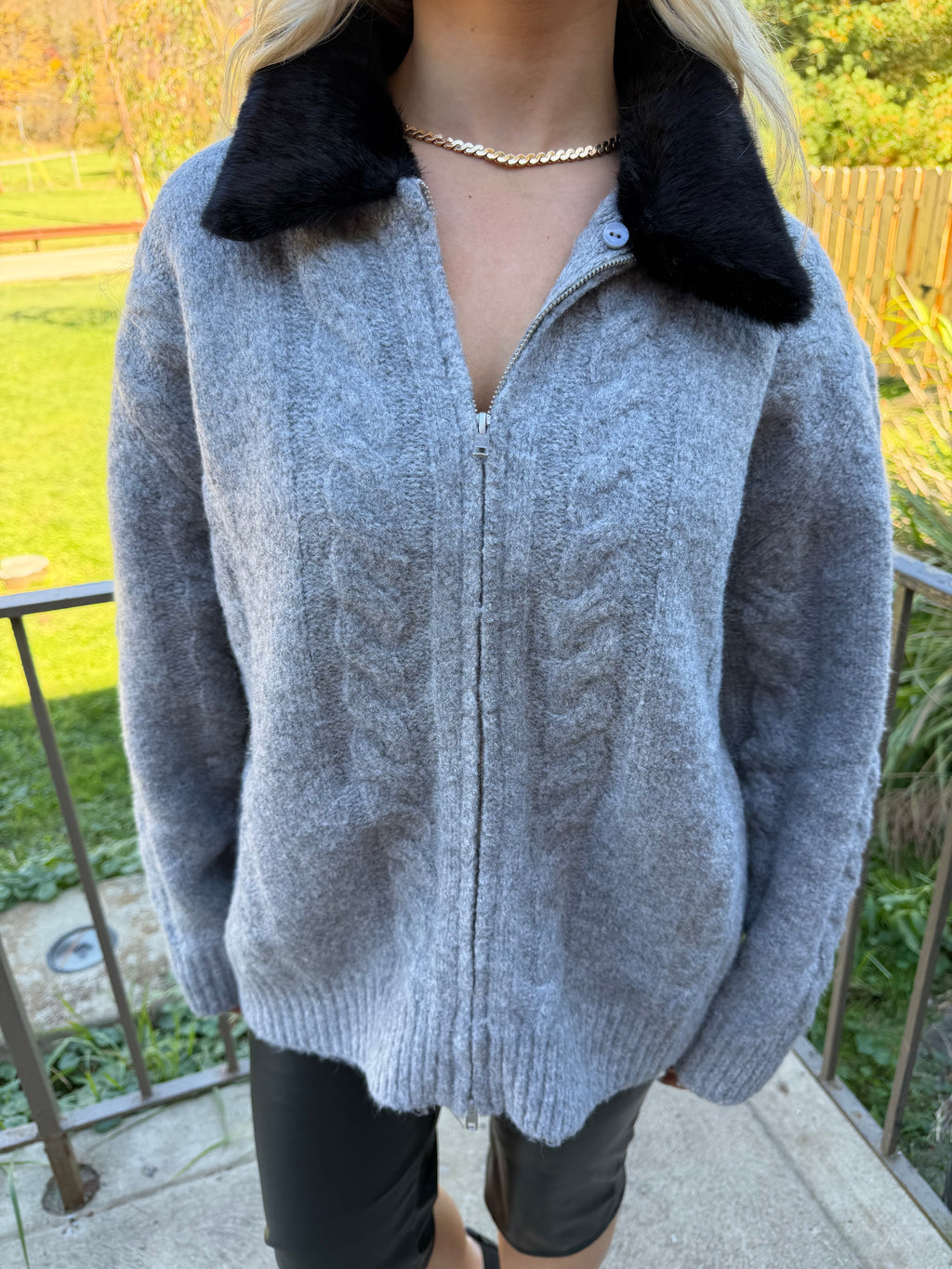 Cutie Unique Collar Zip-Up