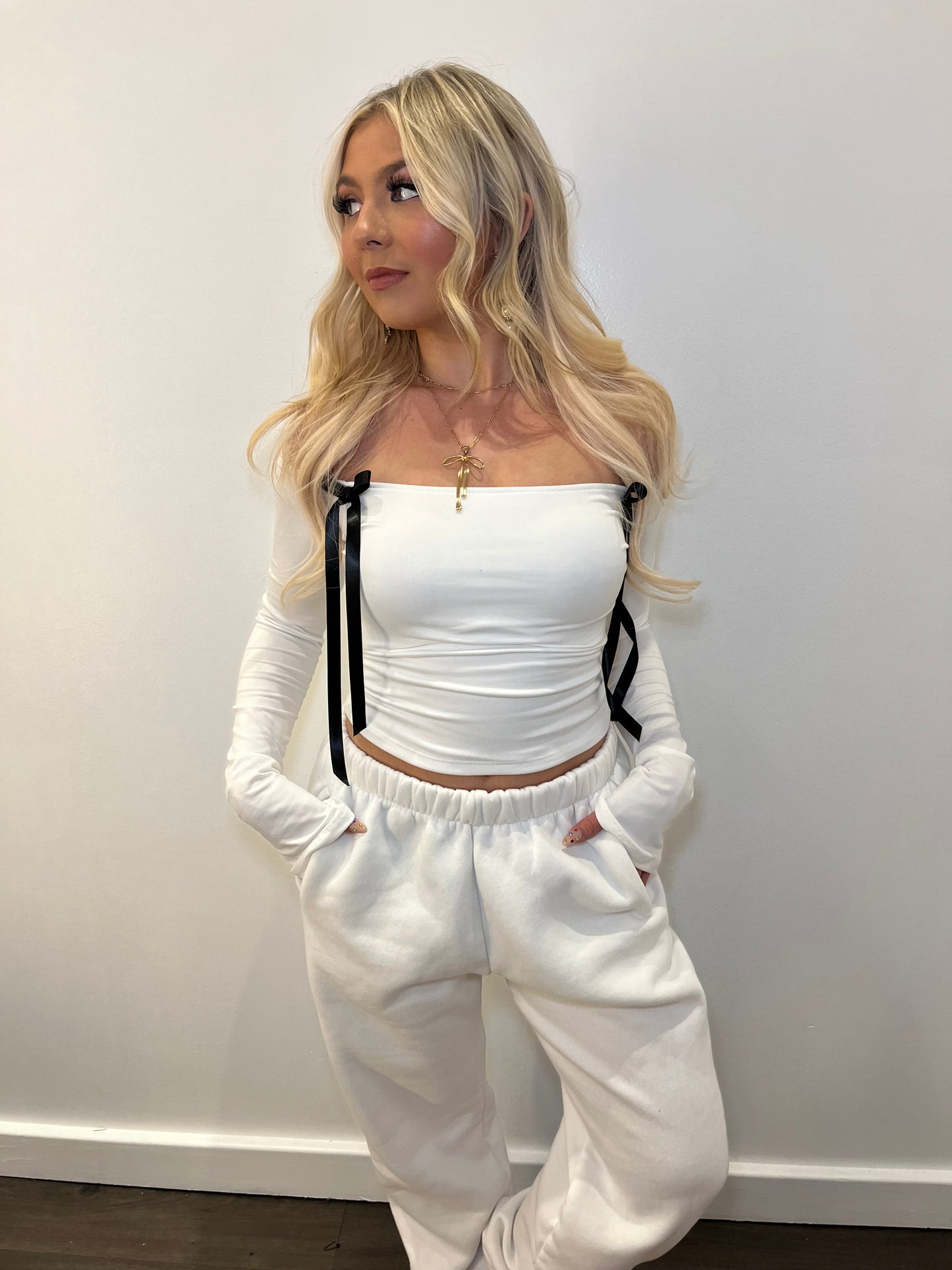 Blissful Bow Top in White