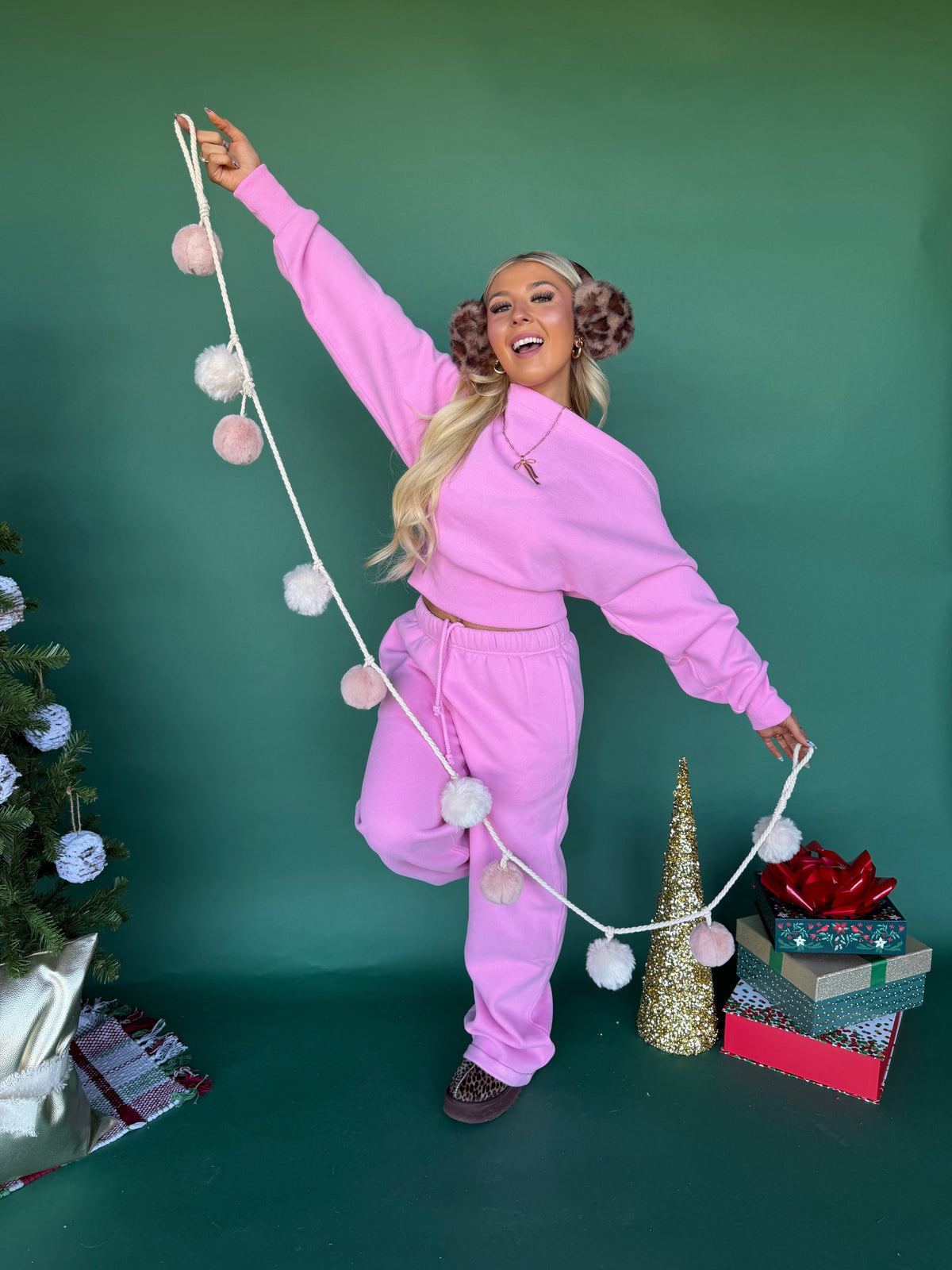 So Fetch Wide Leg Sweatpants in Bubblegum