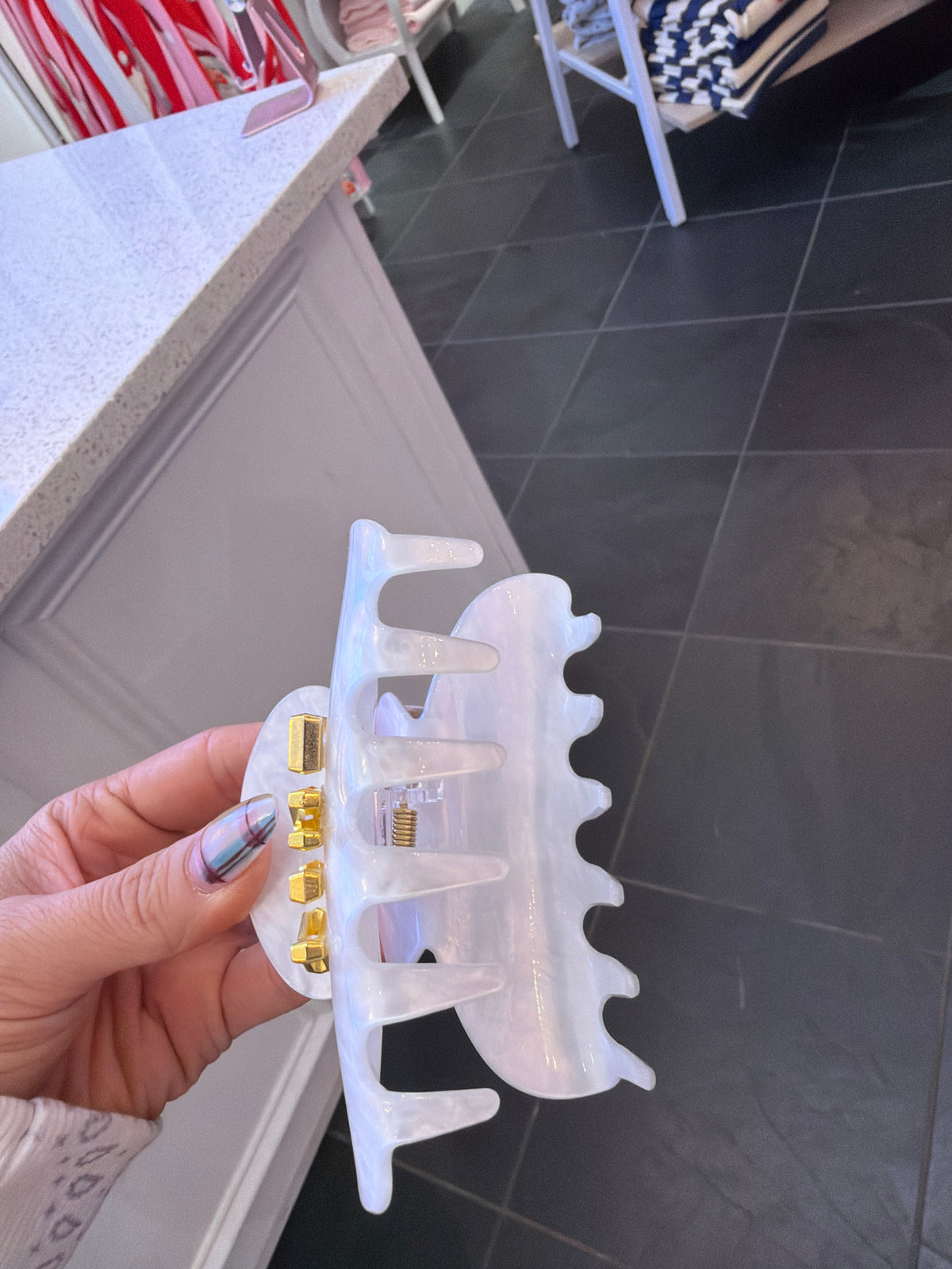 YINZ Claw Clip PEARL (final sale)