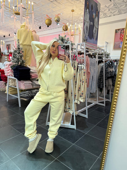 Buttered Vanilla Zip Up