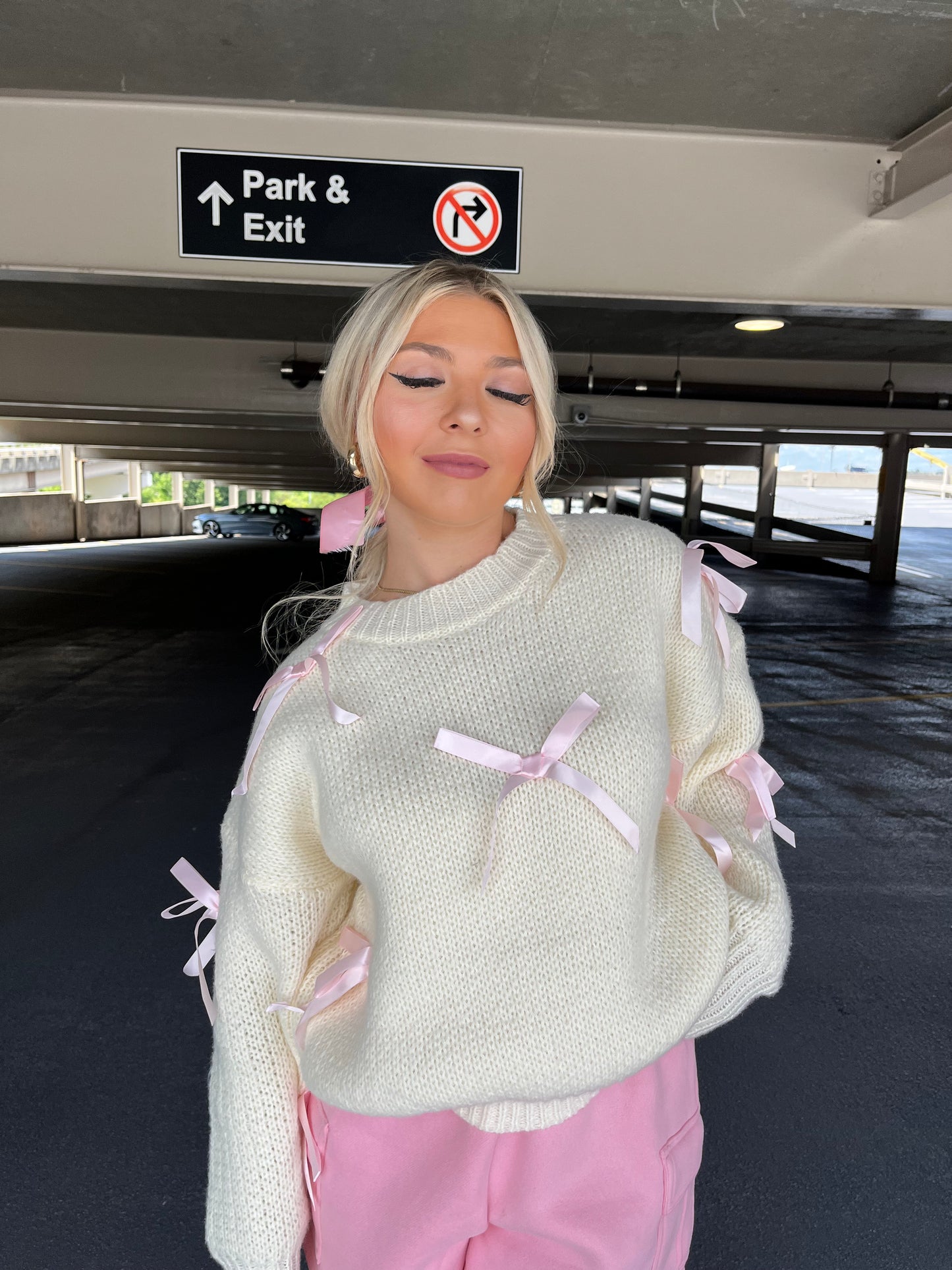 Creamy Bow Sweater