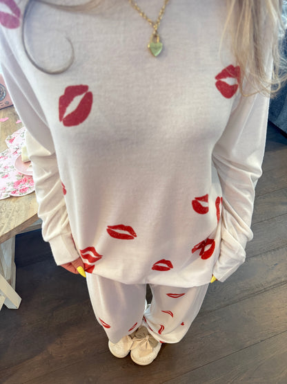 Kisses Ivory Set (SOLD TOGETHER)