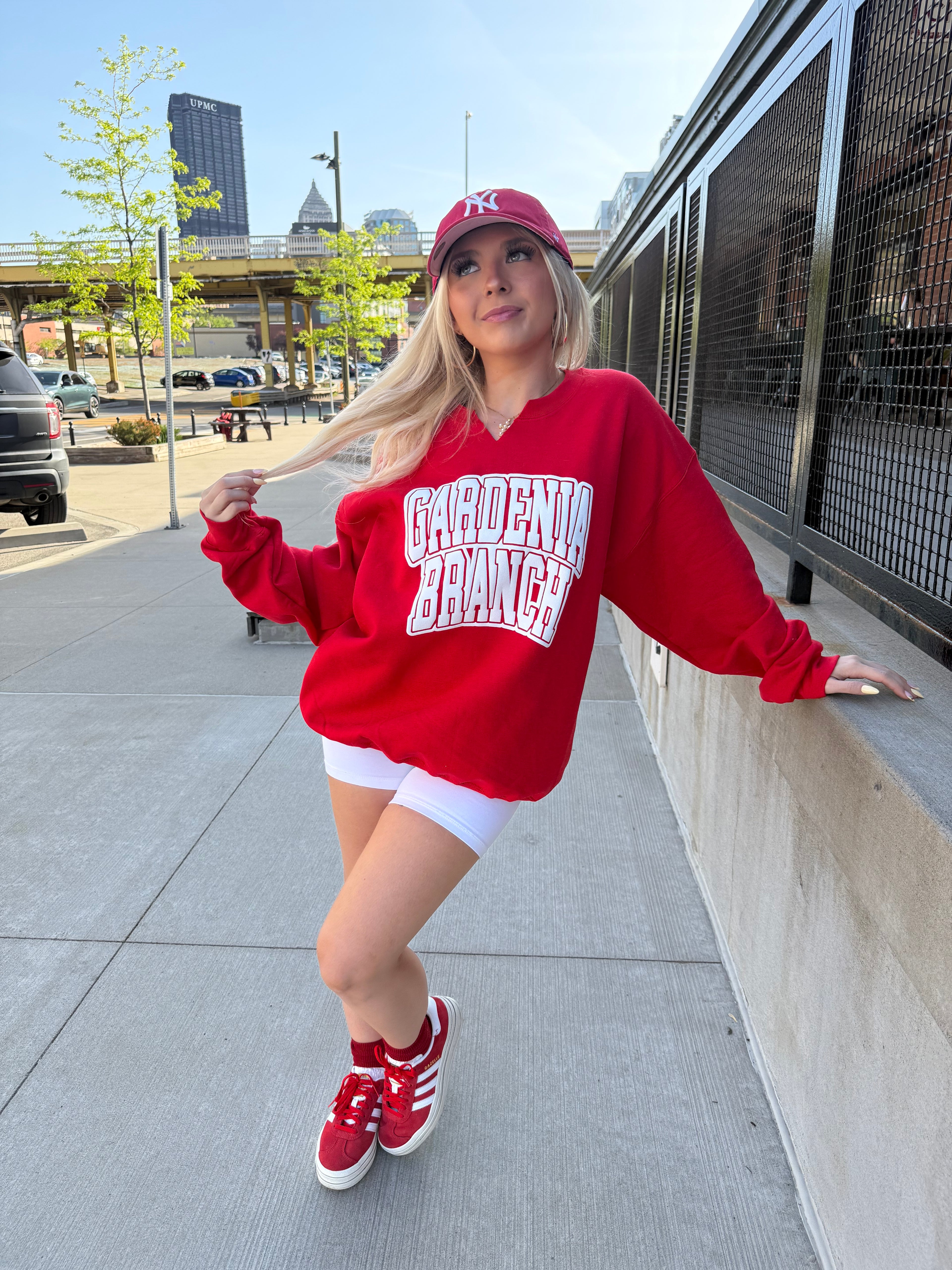Gardenia Branch V-Neck Crew in Red