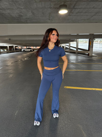 Shopping Addiction Leggings in Navy