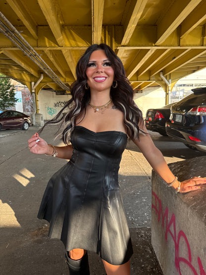 2 Hands Leather Dress