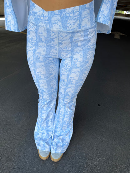 Happy Camp3r Blue Camo Pants