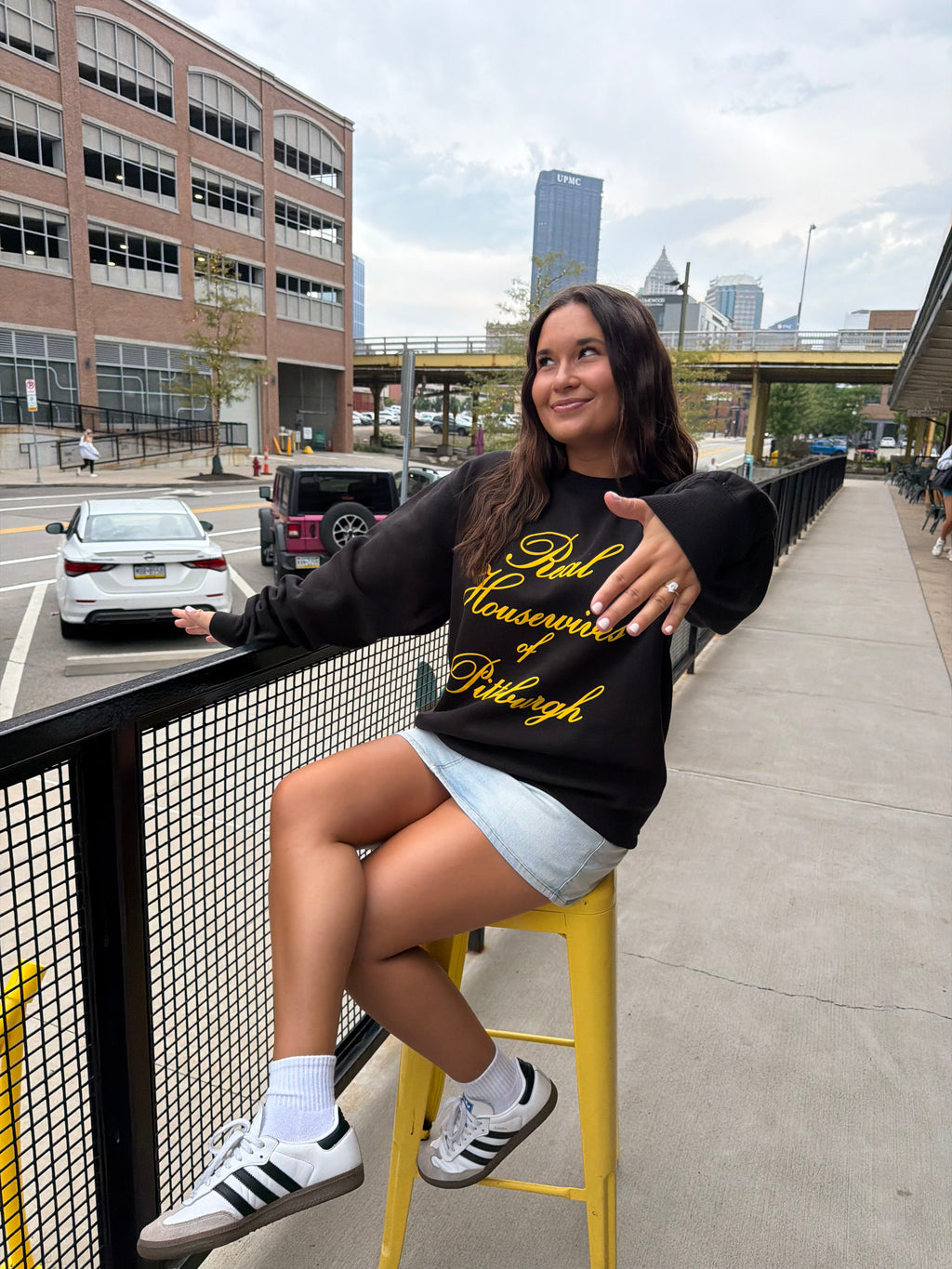 RHW Sweatshirt Black & Gold