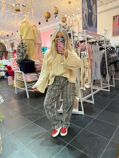 Classic Cable Knit Sweater in Cream