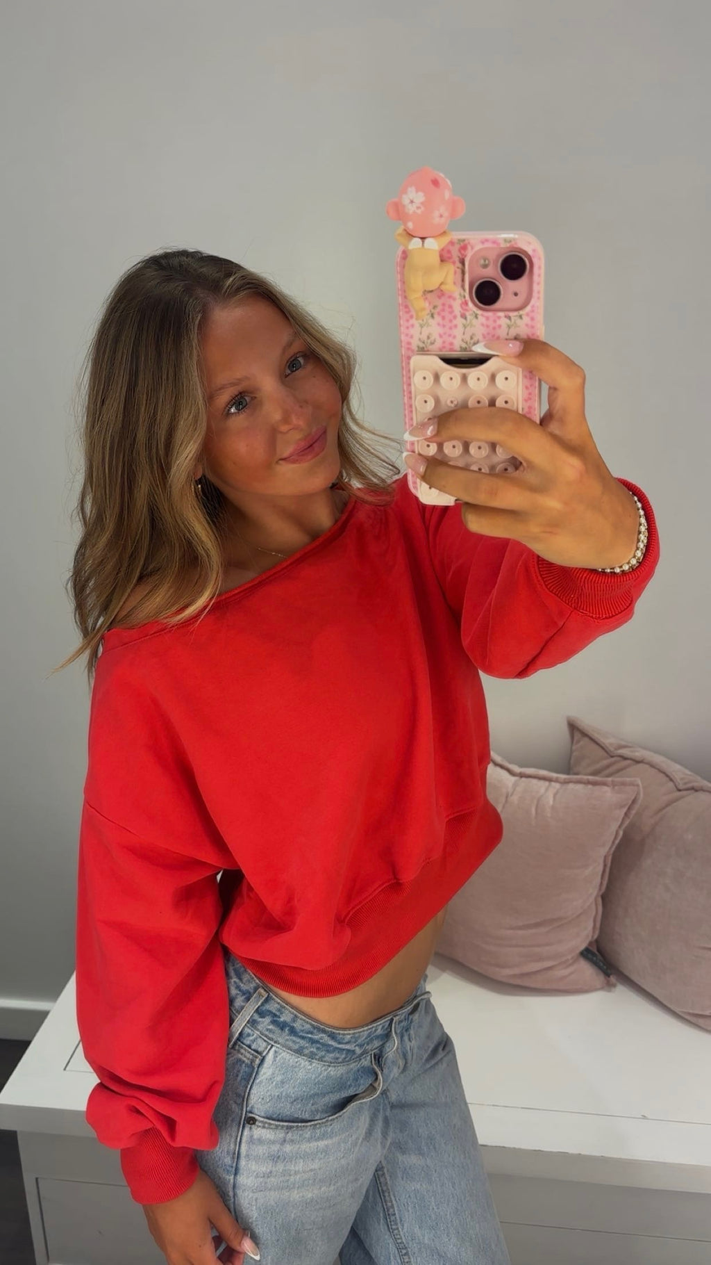 Beauty Boo One Shoulder in Red