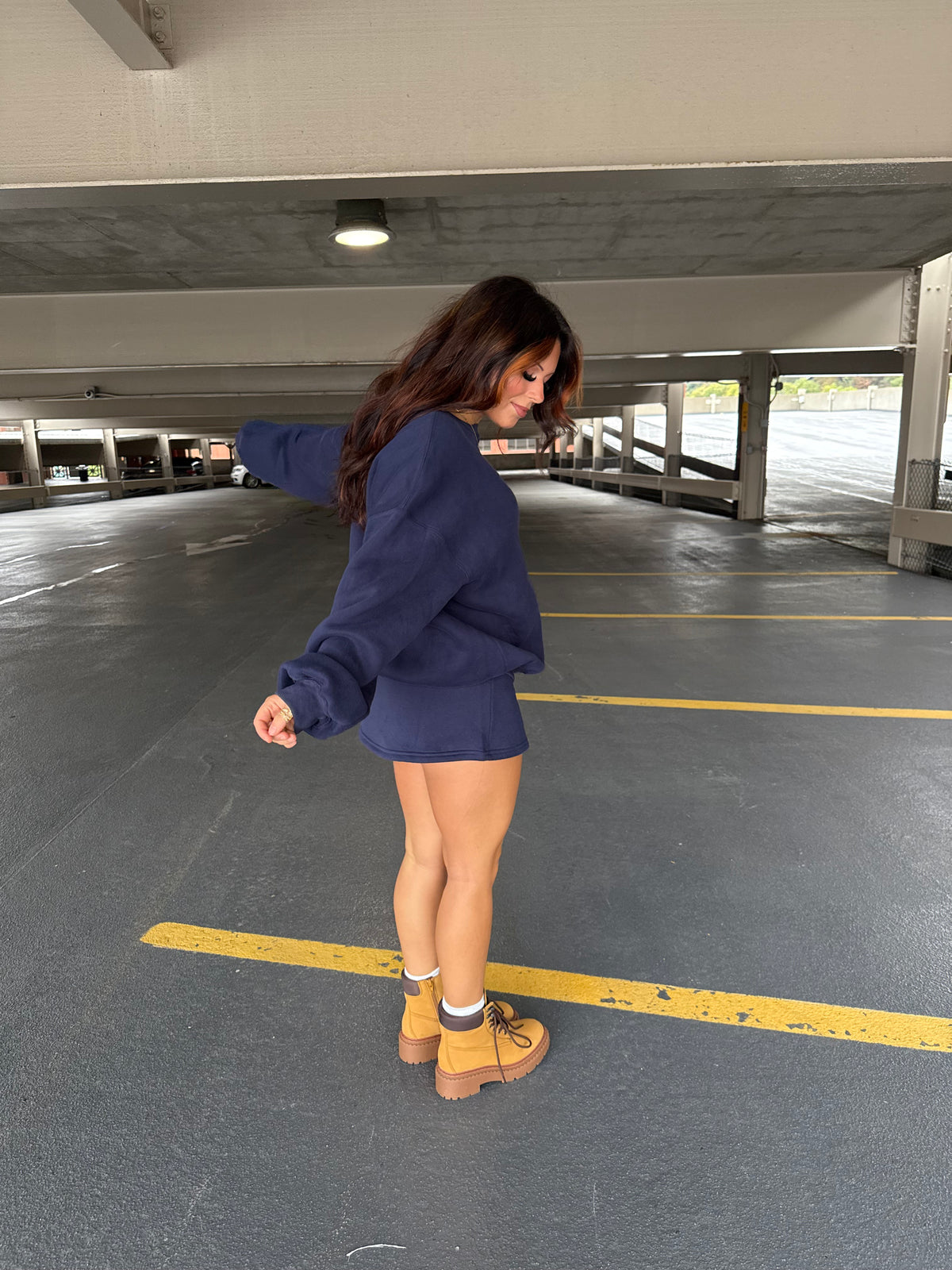 Grounded Sweatskirt in Navy