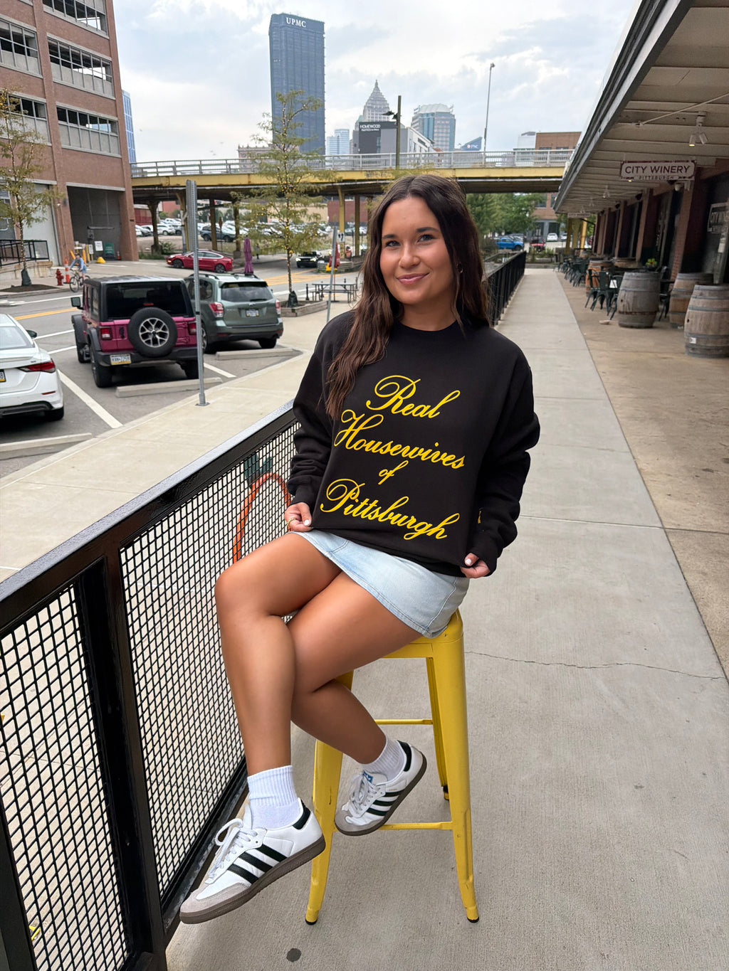 RHW Sweatshirt Black & Gold