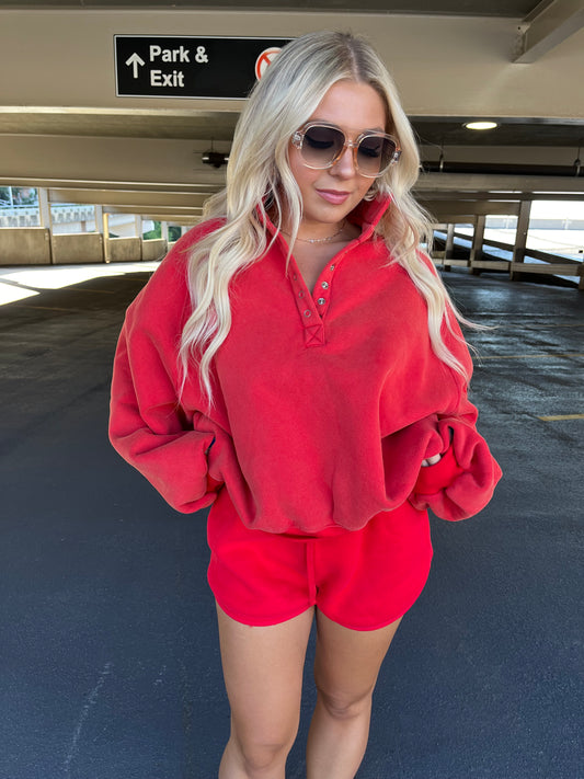 Piper Pullover in Red