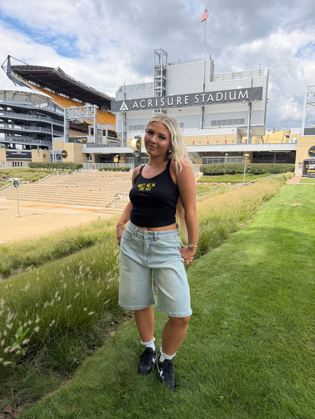 Black & Gold Tank: Meet Me in The 412 FINAL SALE