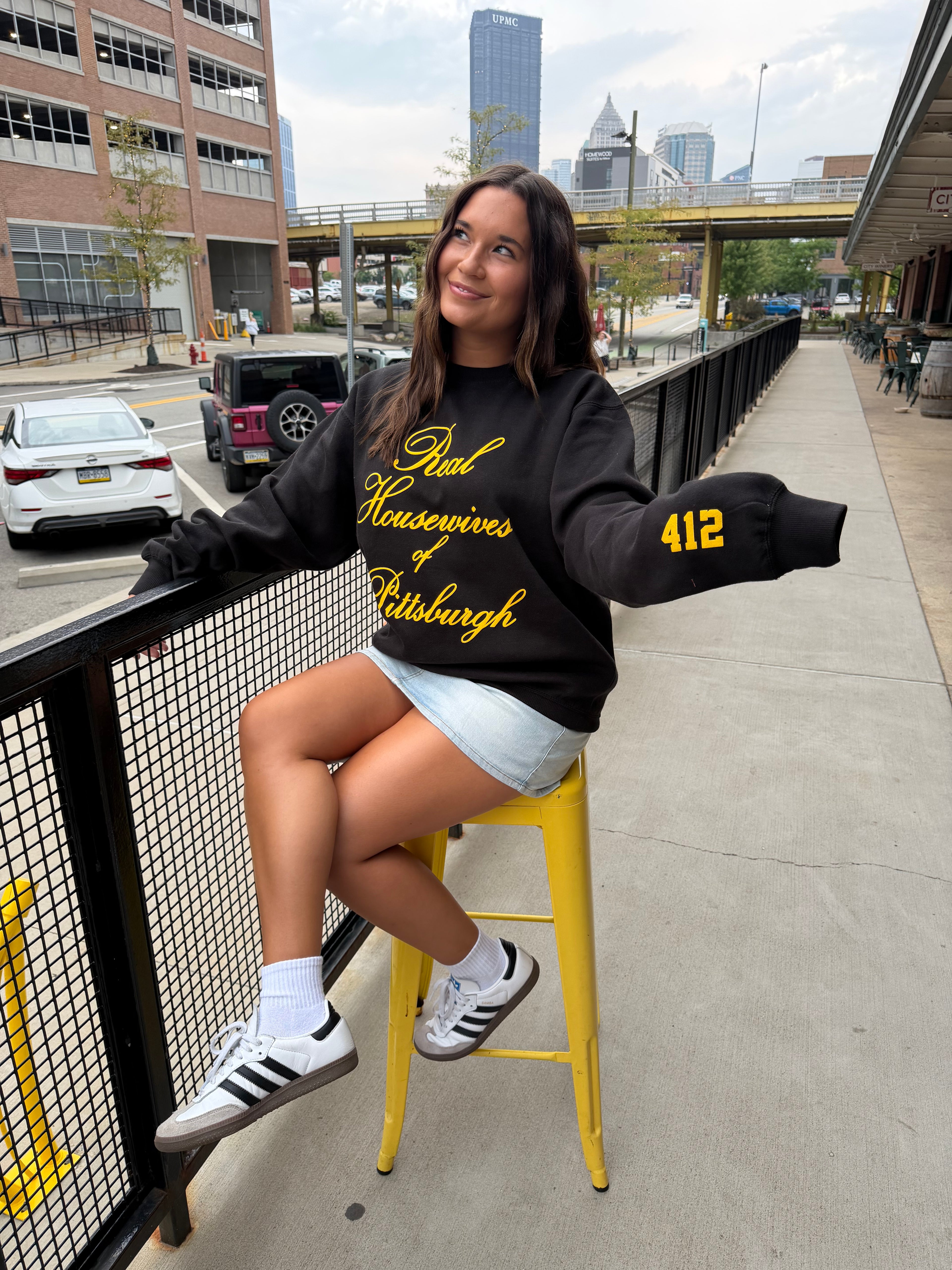 RHW Sweatshirt Black & Gold
