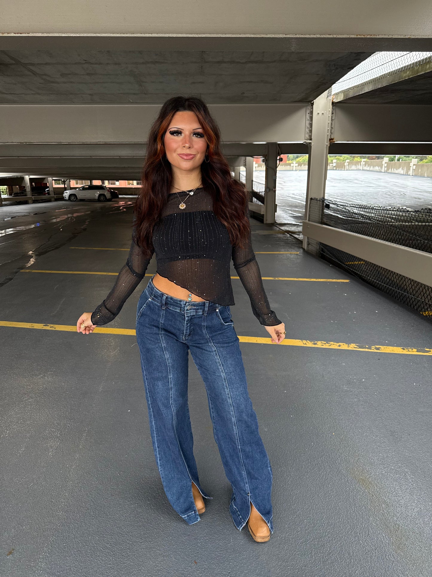 Elizabeth Taylor L/S in Black