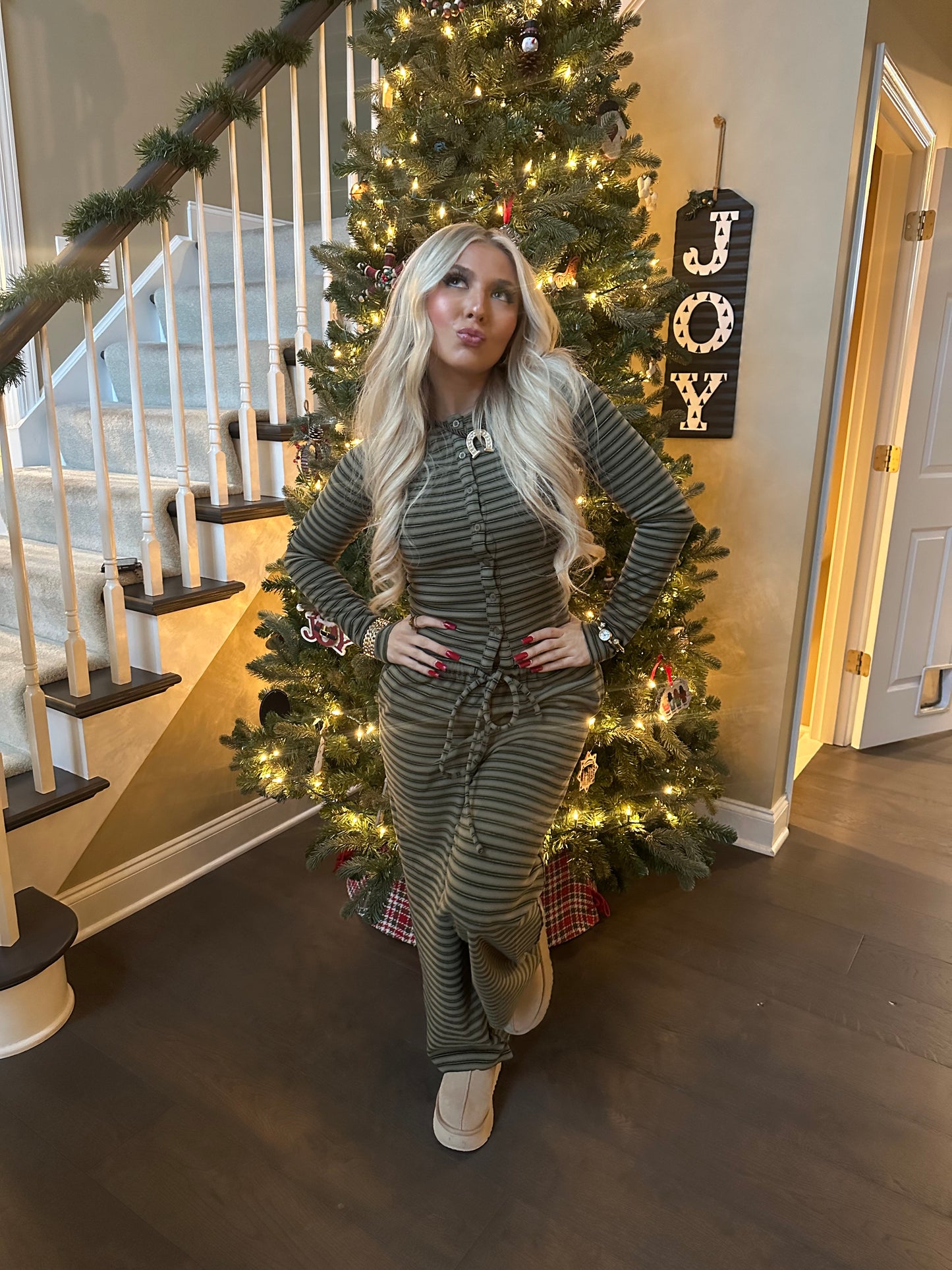 Melrose Stripe Set OLIVE (CARDI ONLY)