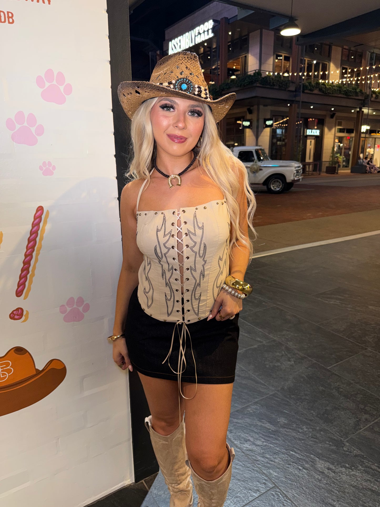 Drinkin Til It Does Corset in Cream