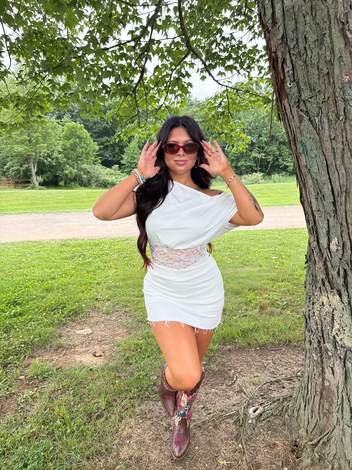 Round Up Romance Tee in White