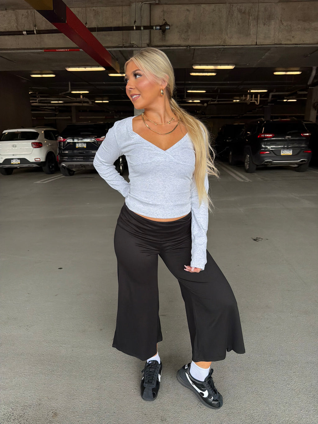 Grab A Gaucho Pant in Black